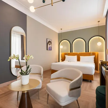 Je 4* Roma