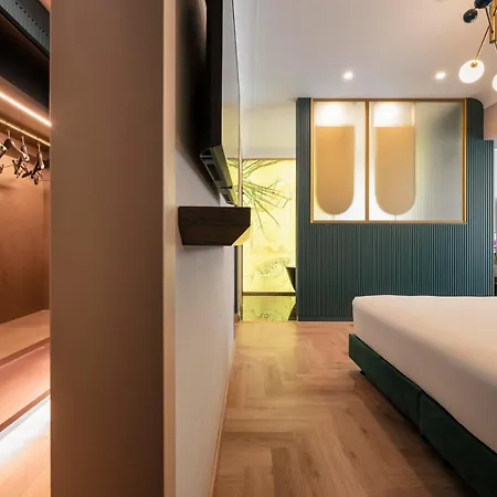 Hotel Je 4*