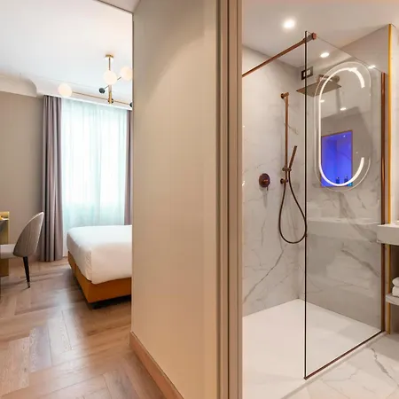 Je Hotel 4*
